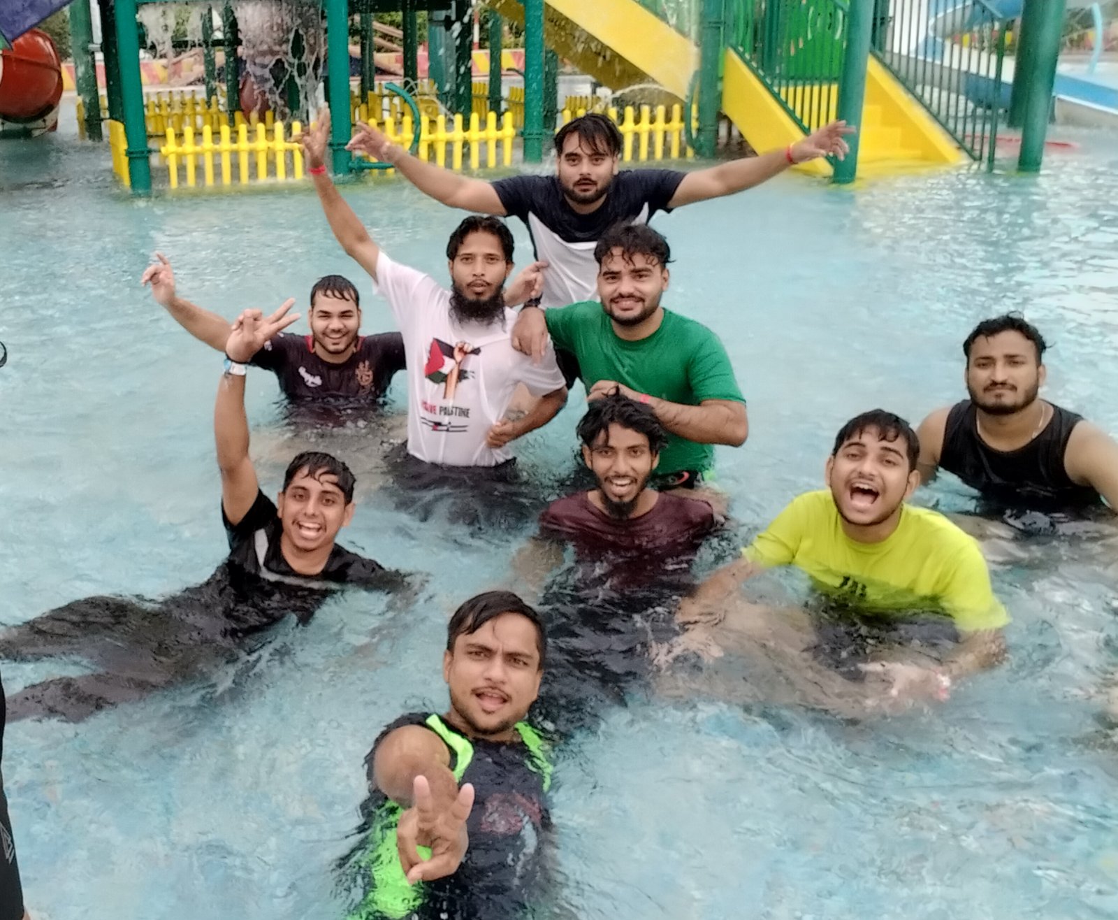Guests riding Thunder River during the day